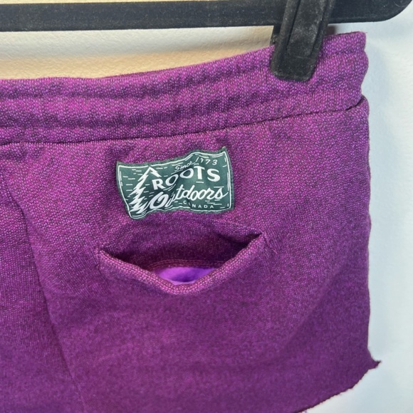 ROOTS Canada Womens Cut Off Sweat Shorts Purple Pull On Patch Logo Pockets Small - Picture 9 of 11
